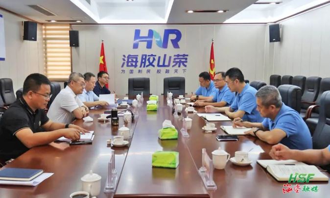 艾轶伦在suncitygroup太阳集团山荣分公司座谈。